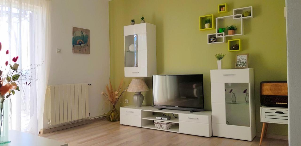 Apartment Jurat Vodice Exterior photo